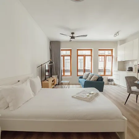 Downtown Comfort By Vacationy Порту