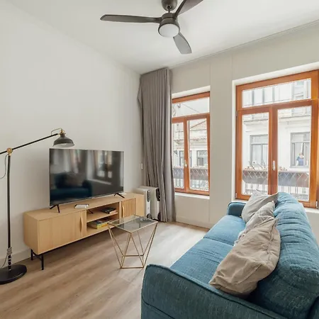 Downtown Comfort By Vacationy * Порту