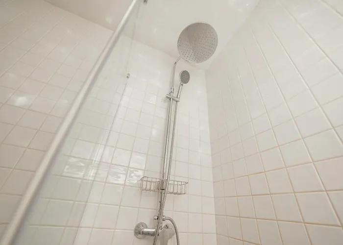 Downtown Comfort By Vacationy *