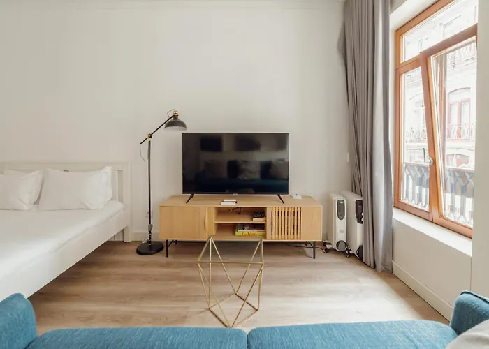 Downtown Comfort By Vacationy *