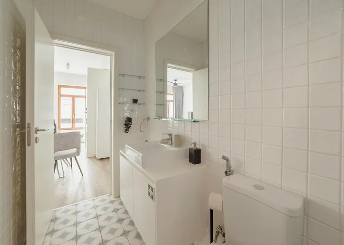 Downtown Comfort By Vacationy * Porto